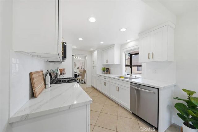 1491 W Lambert, La Habra, CA 90631