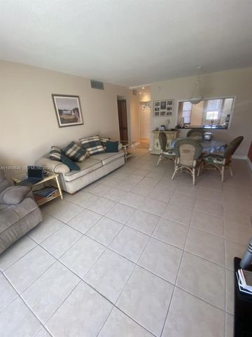 200 NE 14th Ave 419, Hallandale Beach, FL 33009