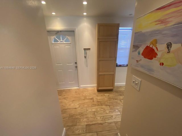 200 NE 14th Ave 419, Hallandale Beach, FL 33009