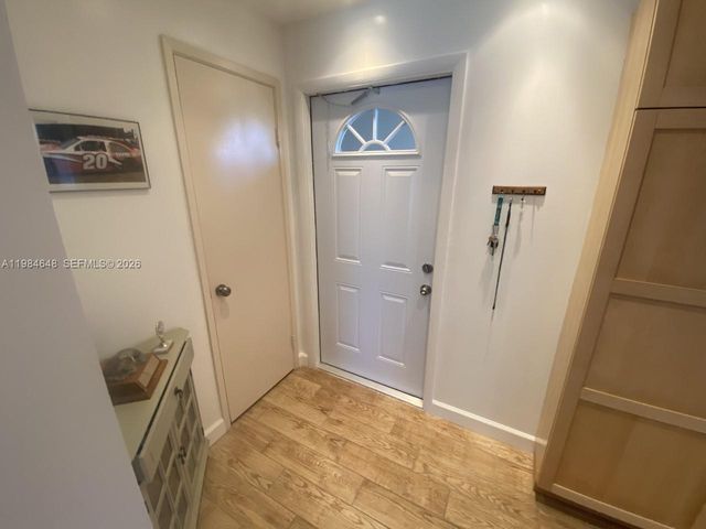 200 NE 14th Ave 419, Hallandale Beach, FL 33009