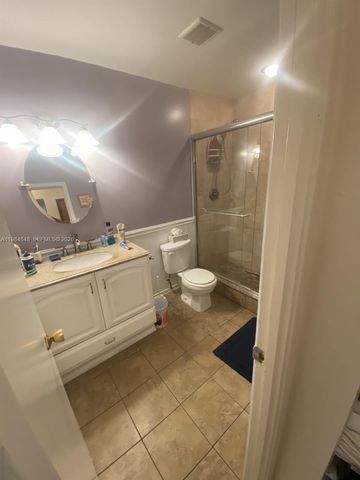 200 NE 14th Ave 419, Hallandale Beach, FL 33009