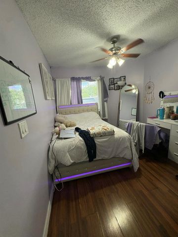 702 NW 208th Terrace, Pembroke Pines, FL 33029