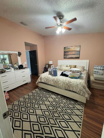 702 NW 208th Terrace, Pembroke Pines, FL 33029