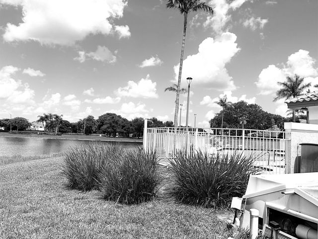 702 NW 208th Terrace, Pembroke Pines, FL 33029