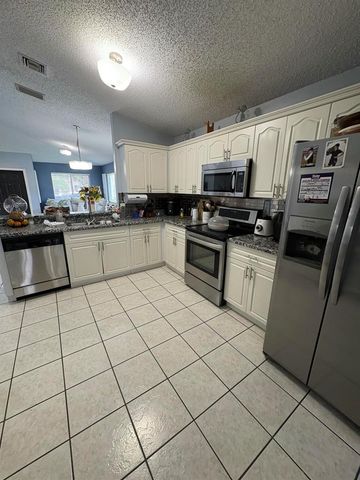 702 NW 208th Terrace, Pembroke Pines, FL 33029