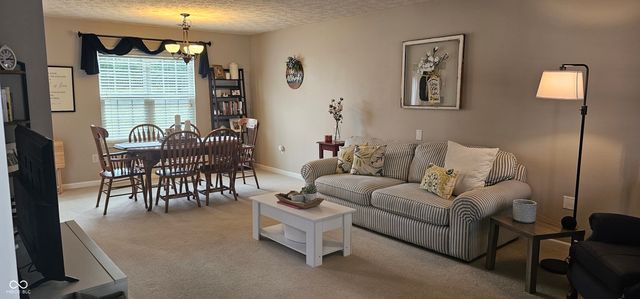 203 Woodside Court, Brownsburg, IN 46112