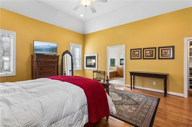 426 Richter LN, Yorktown, VA 23693