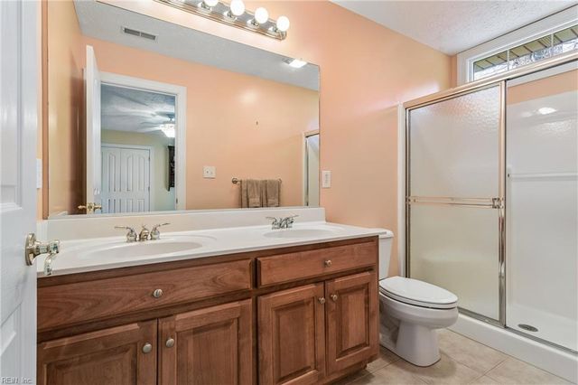 426 Richter LN, Yorktown, VA 23693