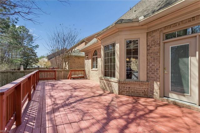 426 Richter LN, Yorktown, VA 23693