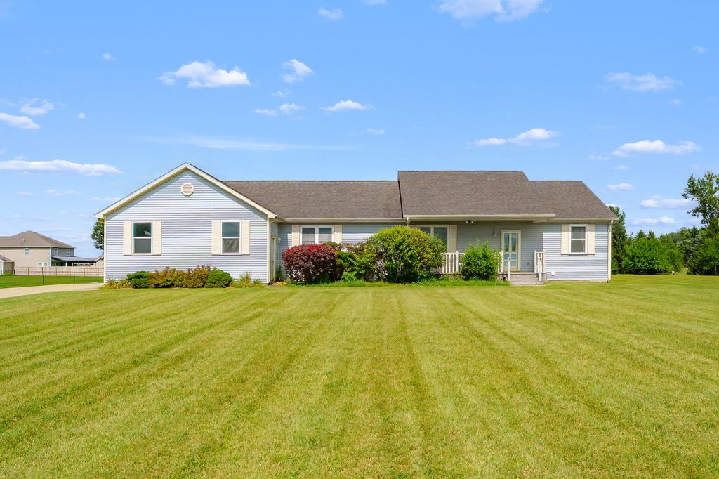 30479 52nd Avenue, Antwerp Twp, MI 49079