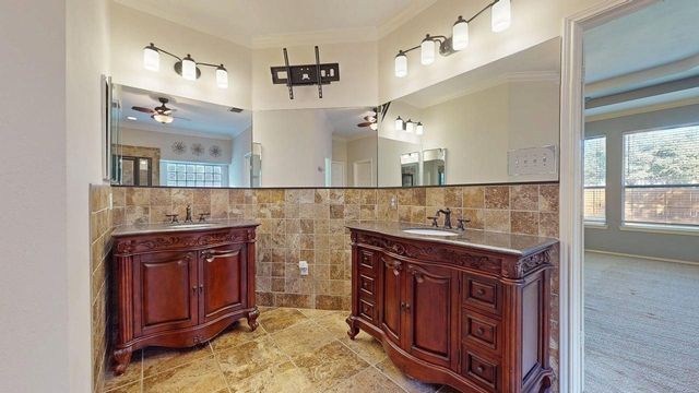 200 Patricia Lane, Highland Village, TX 75077