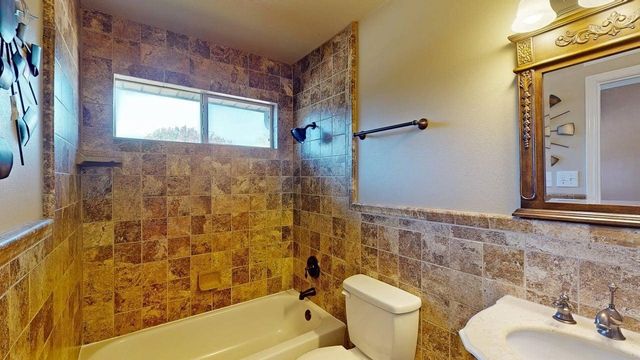 200 Patricia Lane, Highland Village, TX 75077