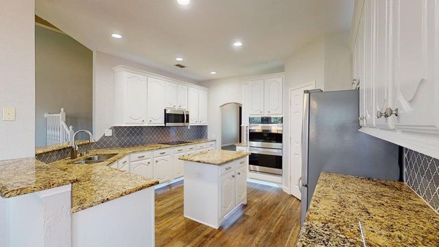 200 Patricia Lane, Highland Village, TX 75077