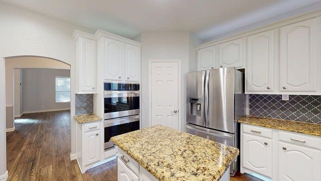 200 Patricia Lane, Highland Village, TX 75077