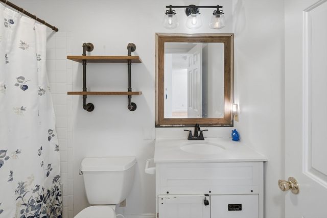 590 Boston St 303, Lynn, MA 01905