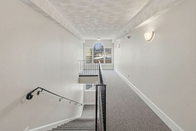 590 Boston St 303, Lynn, MA 01905