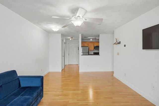 590 Boston St 303, Lynn, MA 01905