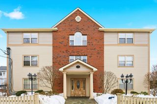 590 Boston St 303, Lynn, MA 01905