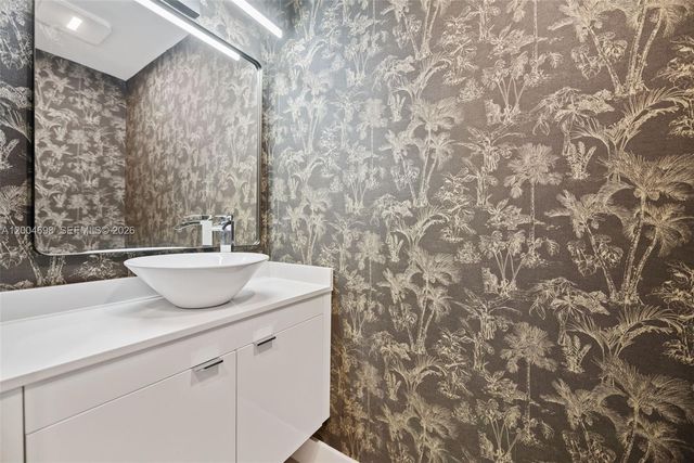 21012 NE 34th Ct, Aventura, FL 33180