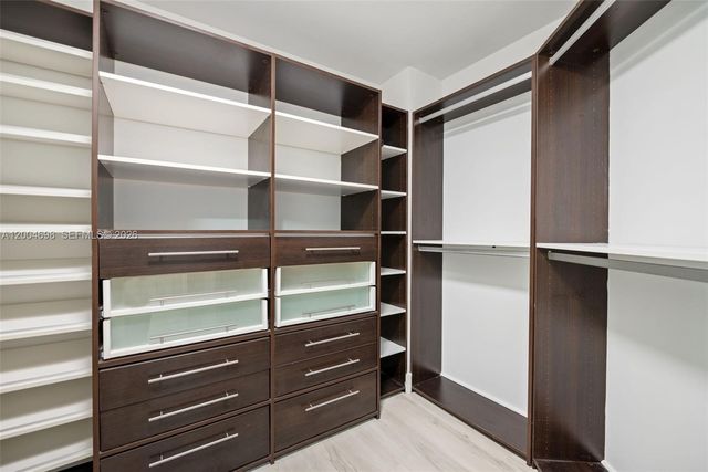 21012 NE 34th Ct, Aventura, FL 33180