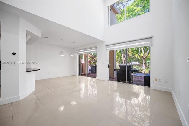 21012 NE 34th Ct, Aventura, FL 33180