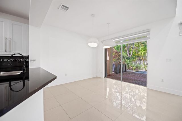 21012 NE 34th Ct, Aventura, FL 33180