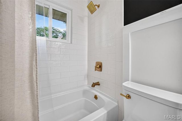 3256 Adie Road, St Ann, MO 63074
