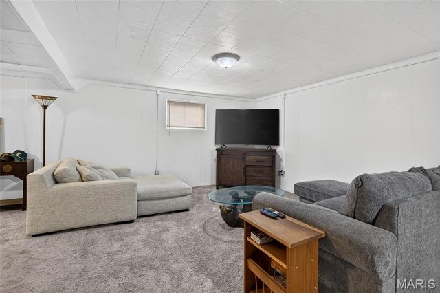 3256 Adie Road, St Ann, MO 63074