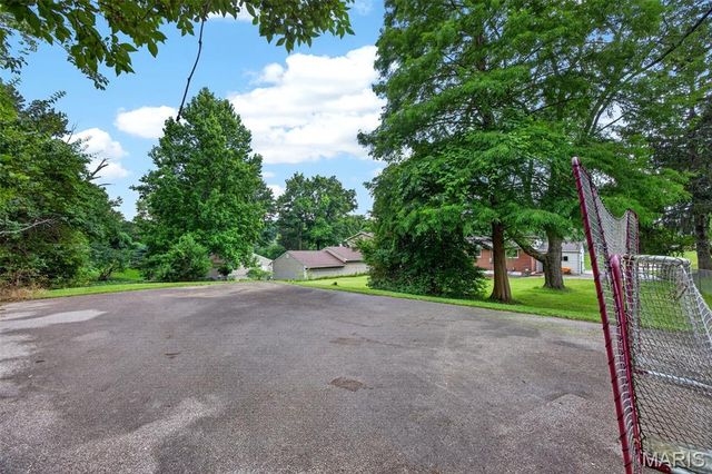 3256 Adie Road, St Ann, MO 63074