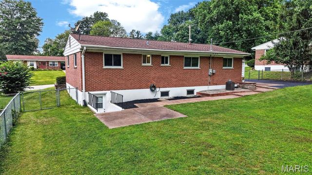 3256 Adie Road, St Ann, MO 63074