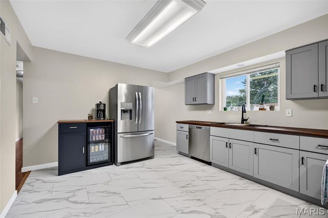 3256 Adie Road, St Ann, MO 63074