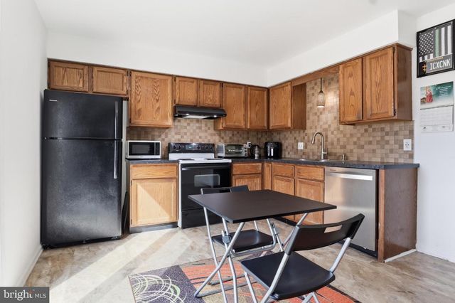 100-110 POPLAR ST, Manchester, PA 17345