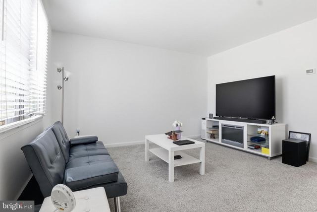 100-110 POPLAR ST, Manchester, PA 17345