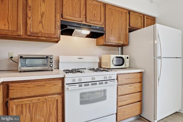 100-110 POPLAR ST, Manchester, PA 17345