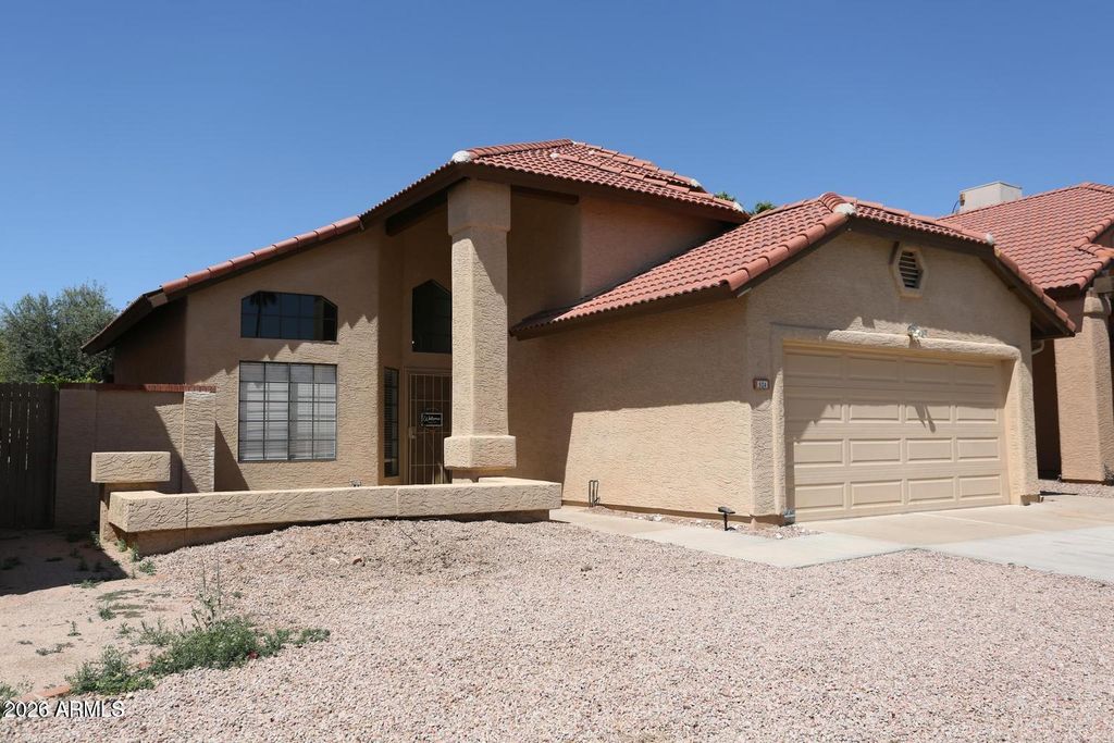 924 E MANOR Drive, Chandler, AZ 85225 — photo 2