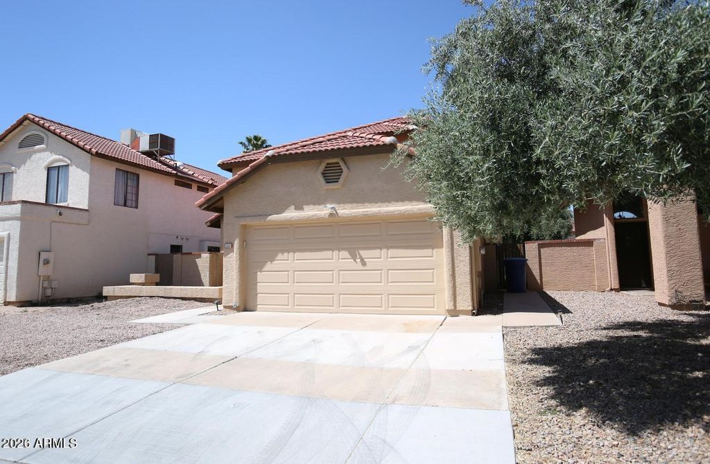 924 E MANOR Drive, Chandler, AZ 85225 — photo 3