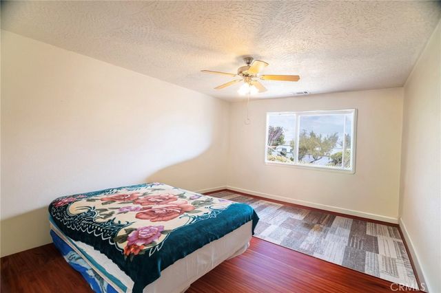 8871 Avocado Avenue, Hesperia, CA 92345