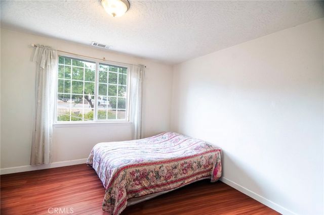 8871 Avocado Avenue, Hesperia, CA 92345