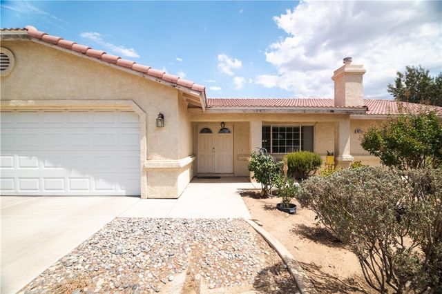 8871 Avocado Avenue, Hesperia, CA 92345