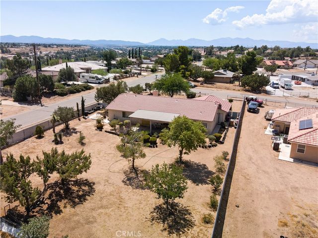 8871 Avocado Avenue, Hesperia, CA 92345