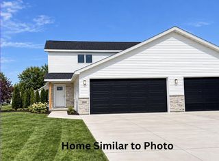 2881 STELOR DRIVE, Green Bay, WI 54311