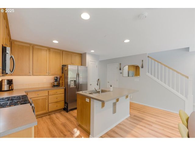 18843 CHANELLE Way, Oregon City, OR 97045