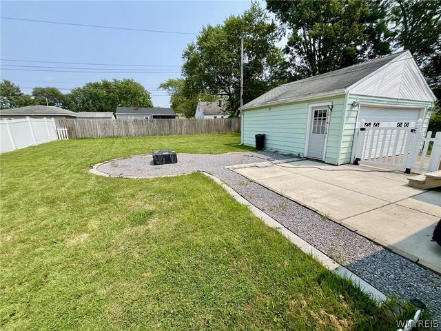101 Sharon Drive, Tonawanda, NY 14150