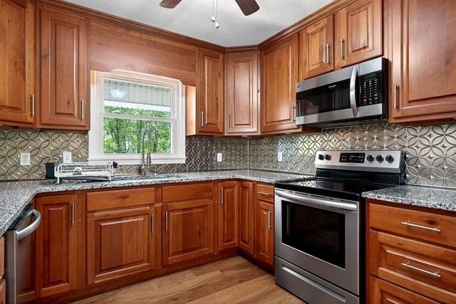 214 Boyd Creek Rd, Sparta, TN 38583