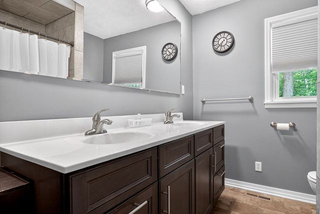 214 Boyd Creek Rd, Sparta, TN 38583
