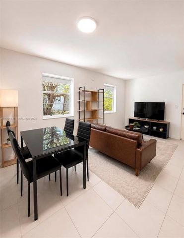 1525 NW 19th Ter 15, Miami, FL 33125