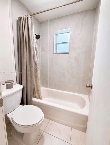 1525 NW 19th Ter 15, Miami, FL 33125