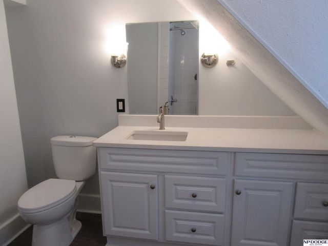 2114 G Street, Omaha, NE 68107