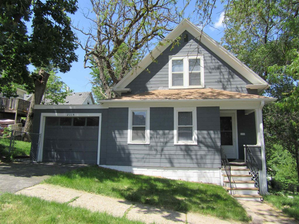 2114 G Street, Omaha, NE 68107
