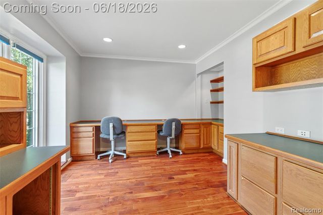 11295 Hillcrest Drive, Plymouth, MI 48170